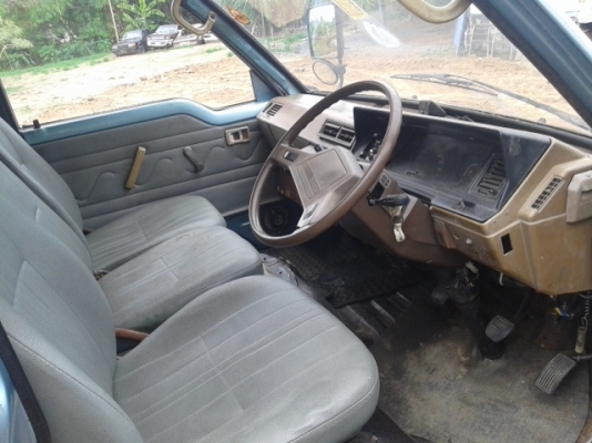 ขายรถตู้toyotaไฮเอ็ดถูกๆครับ