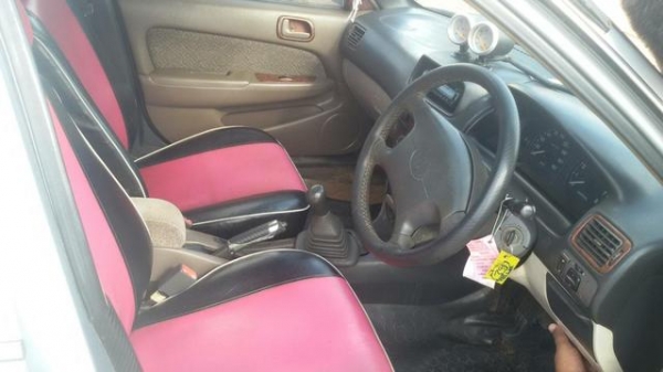 toyota corolla glxi ตัวท็อป ไฮท็อก 1600 mt lpg ปี 2000