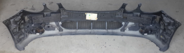 กันชน BENZ-W211 สภาพดีมี ขาครบ ไม่มีแตกร้าว