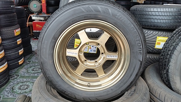 ขายแม็กใหม่ 16 TE37 6รู หน้า8 OFF 0 ยางเปอร์เช็นปี14  4 ล้อ