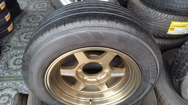 ขายแม็กใหม่ 16 TE37 6รู หน้า8 OFF 0 ยางเปอร์เช็นปี14  4 ล้อ