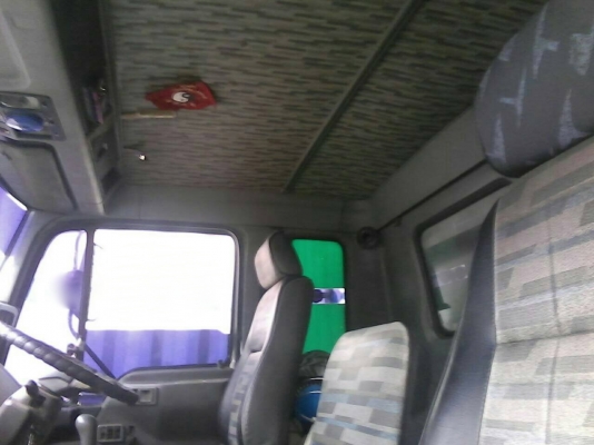 รถฮีโน่ 6 ล้อ รั้ว ( ไม่ดั้ม ) FF3H  195 แรงม้า. ปี 38.    สนใจติดต่อ  081 - 6079515