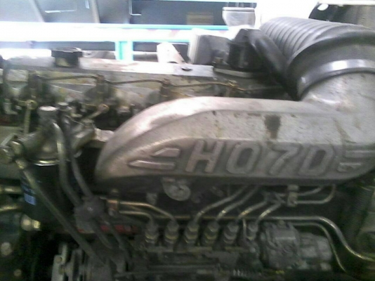 รถฮีโน่ 6 ล้อ รั้ว ( ไม่ดั้ม ) FF3H  195 แรงม้า. ปี 38.    สนใจติดต่อ  081 - 6079515