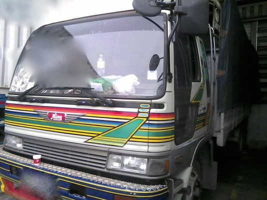 รถฮีโน่ 6 ล้อ รั้ว ( ไม่ดั้ม ) FF3H  195 แรงม้า. ปี 38.    สนใจติดต่อ  081 - 6079515