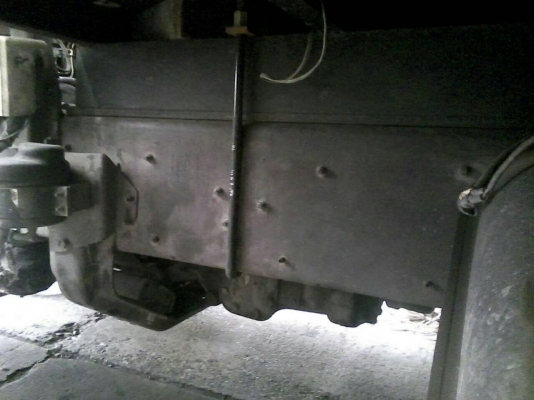 รถฮีโน่ 6 ล้อ รั้ว ( ไม่ดั้ม ) FF3H  195 แรงม้า. ปี 38.    สนใจติดต่อ  081 - 6079515