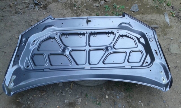 ฝากระโปรงหน้าเชฟฯโซนิค