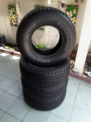 Yokohama AT 265/70/16 ปี13 สภาพสวยๆ 1ชุด Yokohama AT 265/70/16 ปี13 สภาพสวยๆ 1ชุด
