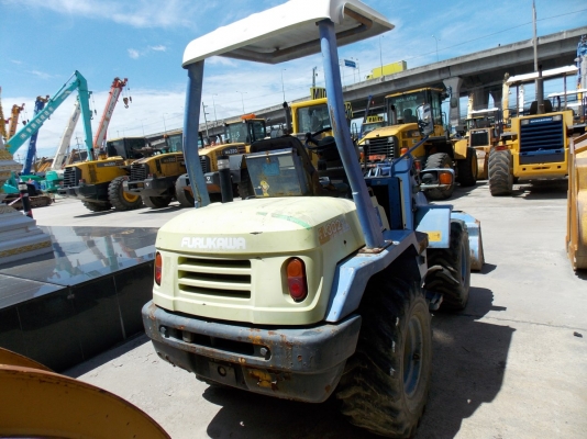 ขายด่วนรถตัก size เล็ก เอวอ่อน FURUKAWA FL302-3