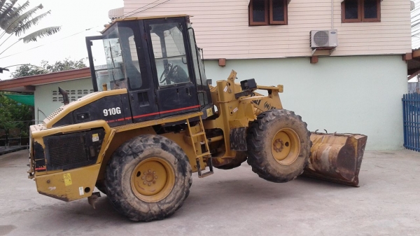 ขายรถตัก CAT 910 G ขายรถตัก CAT 910 G
