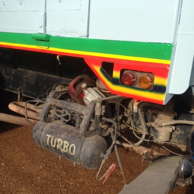 ขายรถ10ล้อ ร็อกกี้260แรง ดั้ม2เพลา มีระบบลากพ่วง 6HEเทอร์โบอินเตอร์ เกียร์อิตั้น พาวเวอร์ เบรกจิฟฟี่ ภายในสวย แอร์เย็น ยางดี เอกสารพร้อมโอน ราคา880,000 สนใจโทร 090-8588220คุณนะ 093-3258446คุณบิว หรือเข้าดูสินค้าอื่นๆได้ที่ www.narong2truck.com หรือ www.tr