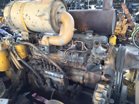 เครื่อง 6D150 Komatsu เก่าใน  ราคา 70,000 บาท  ติดเครื่องลองได้