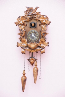 จำหน่ายปลีก-ส่ง นาฬิกาแขวนไม้บ้านนกกุ๊กกู