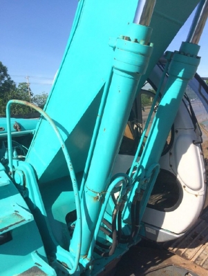 ขายรถแบคโฮ KOBELCO SK200 MARK 5 แทรค 80 ซม. สภาพสวยพร้อมใช้ มีVDOการทำงานครับ