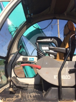 ขายรถแบคโฮ KOBELCO SK200 MARK 5 แทรค 80 ซม. สภาพสวยพร้อมใช้ มีVDOการทำงานครับ