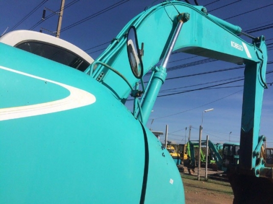 ขายรถแบคโฮ KOBELCO SK200 MARK 5 แทรค 80 ซม. สภาพสวยพร้อมใช้ มีVDOการทำงานครับ