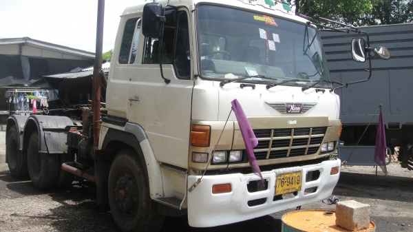 หัว HINO 3ใบปัด สภาพสวยมากของครบ ขาหน้า ขาหลัง ยกใส่ได้เลย