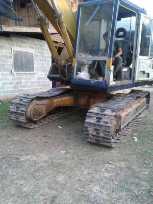 ขายแบคโฮ 150-3 ประหยัดน้ำมันกว่า120แต่ทำงานเท่า200 เครื่องแน่น100\%เทอร์โบหม่ๆแอร์เย็นช่วงล่างเต็มสภาพรถ85\%ต่อร่องได้