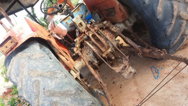 รถไถแมสซี่175 รถไถแมสซี่175