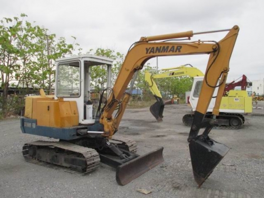 ขายรถขุด YANMAR YB401U เครื่อง4สูบเทอร์โบ เครื่องดี ปั้มดี ระบบไว พร้อมทำสีเก็บรายละเอียด รถเก่านอกญี่ปุ่น 100\% มีเอกสารใบซื้อขาย    สนใจติดต่อ วัชรัตน์ รุ่งเรืองแทรกเตอร์ ตั้งอยู่:อำเภอพระพุทธบาท จังหวัดสระบุรี โทร:0965411713  0925768909