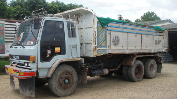 ISUZU ROCKY เครื่อง175เทอร์โบอินเตอร์ เกียร์ฟูลเลอร์ เบรคทิฟฟี่ ช่วงล่างใหญ่210 2เพลาดั๊ม เครื่องดี คัสฃีดี ราคาถูก