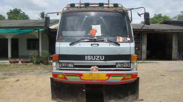 ISUZU ROCKY เครื่อง175เทอร์โบอินเตอร์ เกียร์ฟูลเลอร์ เบรคทิฟฟี่ ช่วงล่างใหญ่210 2เพลาดั๊ม เครื่องดี คัสฃีดี ราคาถูก