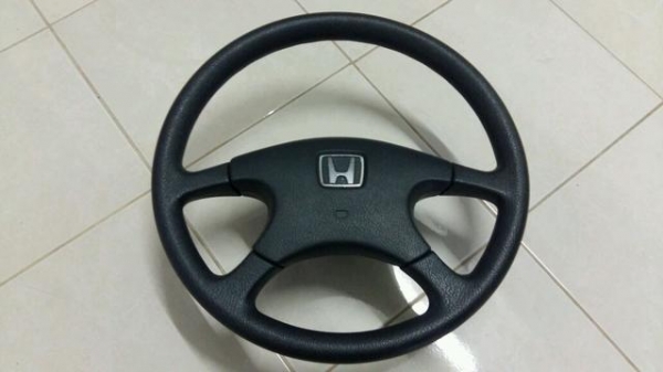 พวงมาลัย honda accord ไฟท้ายก้อนเดียว