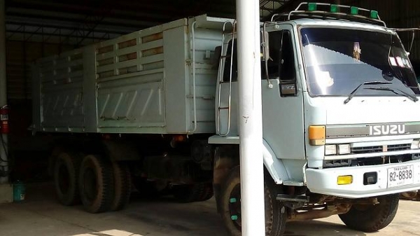 ขาย Isuzu Rocky 240 สองเพลาดั๊ม โคดท์ R  เทอร์โบ อิเตอร์ มีระบบลากพ่วง