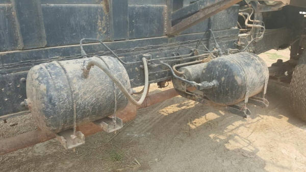 สิบล้อ หัว FL18 เครือง195 สโลส 2เพา ช่วงล่างซูโม 227พ.เวอร์ ทิฟฟี สภาพดีพร้อมใช้งาน เอกสารเเจ้งเข้าเล่มแล้ว ถูกต้อง ทะเบียนพร้อมโอน