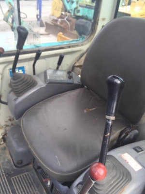 Komatsu PC30-7E อาร์มพิเศษ ห้องเก๋ง นำเข้าจากญี่ปุ่น สภาพสวยมากครับ ไม่แพง