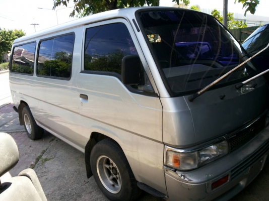 URVAN สวยเดิม เบนซินเดิมติดรถ พาวเวอร์พร้อม  ใช้งานได้เลย ภายในดี