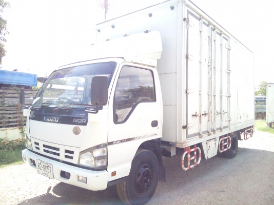 6 ล้อกลาง  *Euro.2* ISUZU  NQR 150 แรงม้า *ยาว 5.50 ม.* รถสวยเดิม+สวยจริง+พร้อมใช้งาน * รถห้างแท้ * มีเล่มพร้อมโอน *