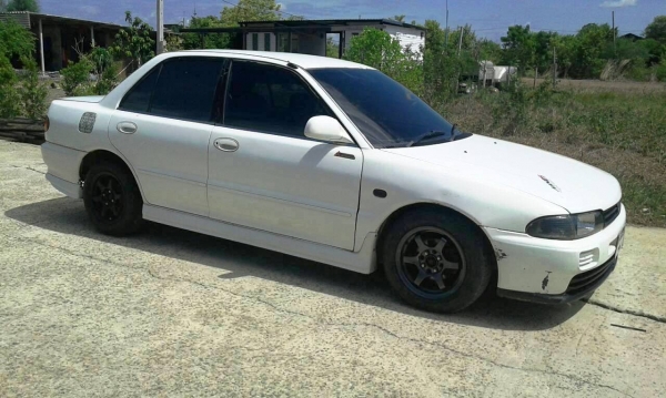 อีคาร์เครื่องหัวฉีด ชุดแต่งรอบคันแม็กก้านยกเครื่องเกียร์ดีพร้อมใช้