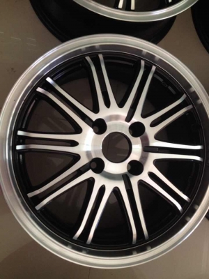 ขายล้อแม็ก ขอบ 15 สภาพเดิมไมซ่อมไมดุ้งเก็บสีมาใหม่ 4900