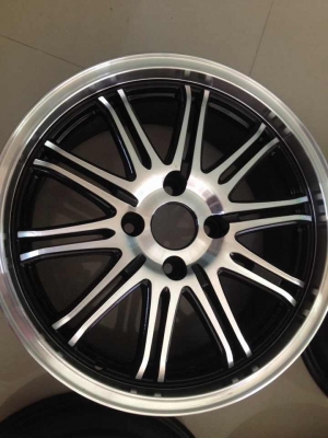 ขายล้อแม็ก ขอบ 15 สภาพเดิมไมซ่อมไมดุ้งเก็บสีมาใหม่ 4900