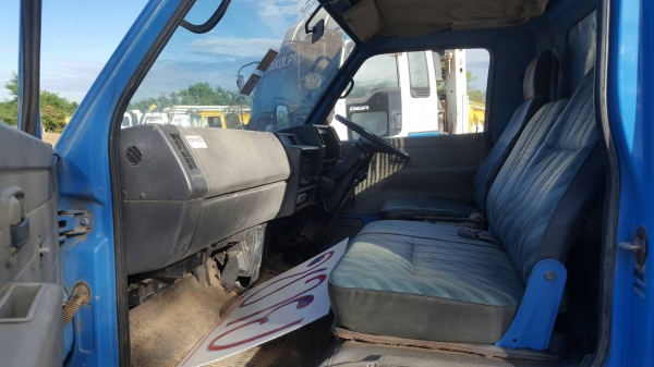 6ล้อดั้มNPR59 เครื่อง115แรง เกียรร๊อกช่วงล่างFรถพร้อมไช้เอกสารพร้อมโอน