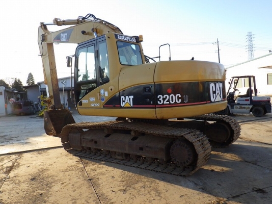 CAT 320CU-FBB01529 ปี 2004 ใช้งานน้อย นำเข้าจากญี่ปุ่น ราคาไม่แพงครับ