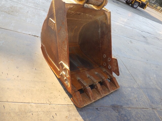 CAT 320CU-FBB01529 ปี 2004 ใช้งานน้อย นำเข้าจากญี่ปุ่น ราคาไม่แพงครับ