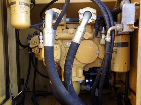 CAT 320CU-FBB01529 ปี 2004 ใช้งานน้อย นำเข้าจากญี่ปุ่น ราคาไม่แพงครับ