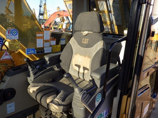 CAT 320CU-FBB01529 ปี 2004 ใช้งานน้อย นำเข้าจากญี่ปุ่น ราคาไม่แพงครับ