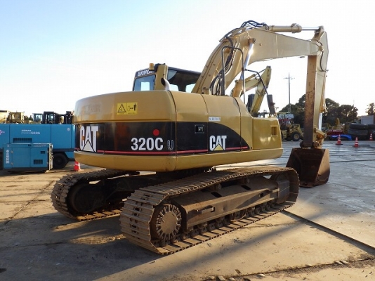 CAT 320CU-FBB01529 ปี 2004 ใช้งานน้อย นำเข้าจากญี่ปุ่น ราคาไม่แพงครับ
