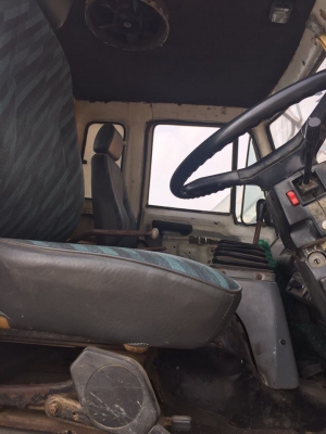 ขายรถ10ล้อ ดั้ม2เพลา ร็อกกี้175แรง สโลกลาง สภาพพร้อมใช้งาน เอกสารพร้อมโอน ราคา560,000 สนใจโทร 090-8588220คุณนะ 093-3258446คุณบิว หรือเข้าดูสินค้าอื่นๆได้ที่ www.narong2truck.com หรือ www.truck.in.th/498 หรือเพจFacebook ณรงค์ ซื้อขายรถมือสอง (เว็บไซต์ส่วนต