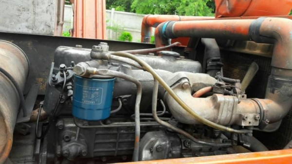 Kato 60-1 ราคา 155,000 บาท  เครื่อง isuzu 85 แรง โช่หนา เอวแน่น เอกสารอินวอยท์   รถอยู่ จ.สกลนคร  090-772-3710 090-772-3708