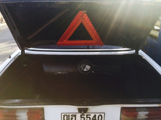 ขายBenz w123/230 เครื่องJ ติดแก๊ส(ใช้ได้2ระบบ)ทะเบียนเต็มพร้อมโอน