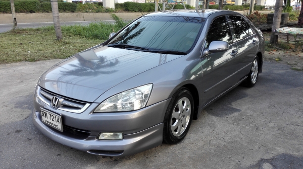 HONDA ACCORD 3.0 ปี2005  ท็อป ออโต้
