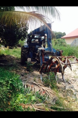 Ford 6610 เสื้อลายคนจน ปั้มเหลี่ยม ไอดีกลม ใบดัน หาง3 ชุดคีบออ้ยแยกขายนะครับ เล่มพร้อมโอน