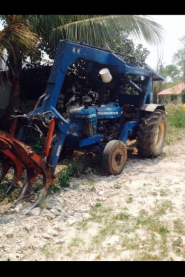 Ford 6610 เสื้อลายคนจน ปั้มเหลี่ยม ไอดีกลม ใบดัน หาง3 ชุดคีบออ้ยแยกขายนะครับ เล่มพร้อมโอน