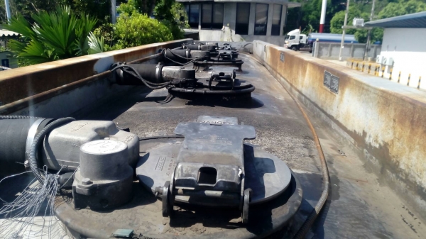 สิบล้อ 2เพา ฮีโน่ FM2K EM100-220ปี42 บรรทุกน้ามันถัง18,000ลิต โหลดล่าง5ช่อง สภาพดีมากๆเดิมๆสวยไม่เคยล้ม เล่มทะเบียนพร้อมโอน สิบล้อ 2เพา ฮีโน่ FM2K EM100-220ปี42 บรรทุกน้ามันถัง18,000ลิต โหลดล่าง5ช่อง สภาพดีมากๆเดิมๆสวยไม่เคยล้ม เล่มทะเบียนพร้อมโอน