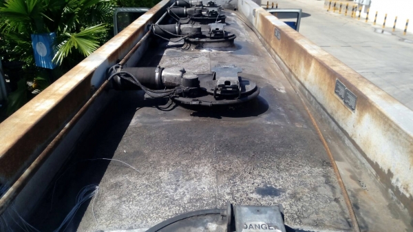 สิบล้อ 2เพา ฮีโน่ FM2K EM100-220ปี42 บรรทุกน้ามันถัง18,000ลิต โหลดล่าง5ช่อง สภาพดีมากๆเดิมๆสวยไม่เคยล้ม เล่มทะเบียนพร้อมโอน สิบล้อ 2เพา ฮีโน่ FM2K EM100-220ปี42 บรรทุกน้ามันถัง18,000ลิต โหลดล่าง5ช่อง สภาพดีมากๆเดิมๆสวยไม่เคยล้ม เล่มทะเบียนพร้อมโอน