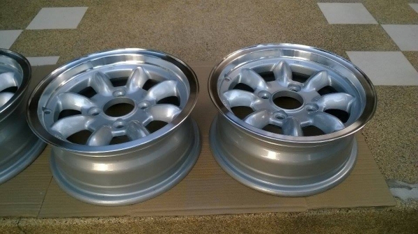 ล้อกล้วย enkei 5.5" et15 4/110 ราคา7500 โทร.096-2085202 ครับ