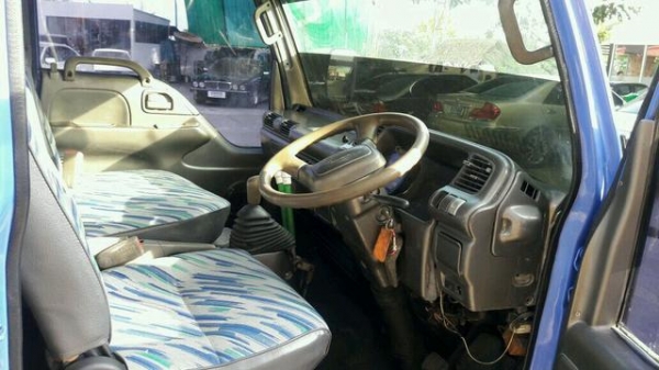 อีชูชุ   6 ล้อ ดั้มท์ 88 แรง(( รถประกอบ )) รถพร้อมใช้งาน  ราคา  358,000 บาท